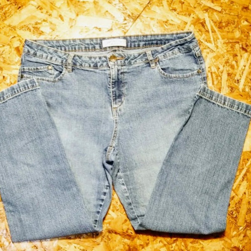 CANYON RIVER JEANS*CROPPED/ANKLE STRAIGHT LEG*WOMEN PLUS SIZE 16* MID RISE *